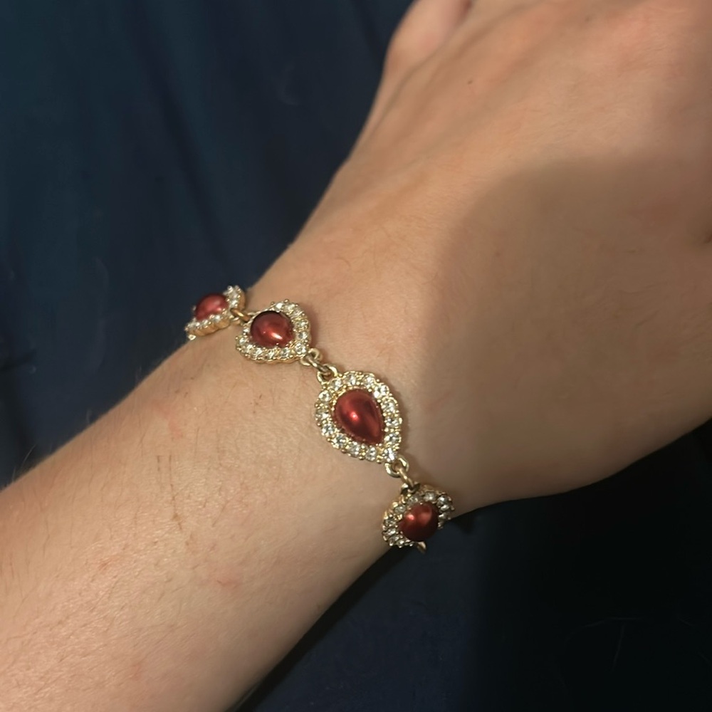 Gold and res gemstone bracelet